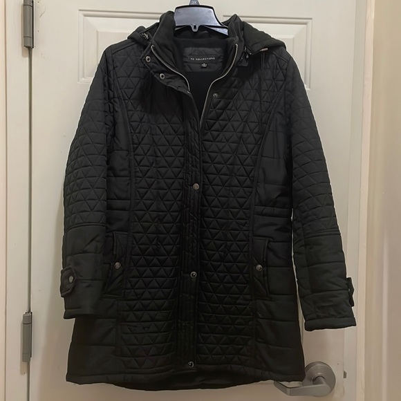 KC COLLECTIONS, gently worn XL women’s black hooded jacket; very warm 2 flaws. - Picture 1 of 4